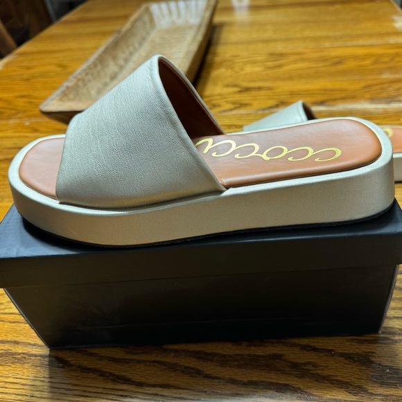 CCOCCI Tove Sandals Champagne Size 10 - Picture 2 of 4